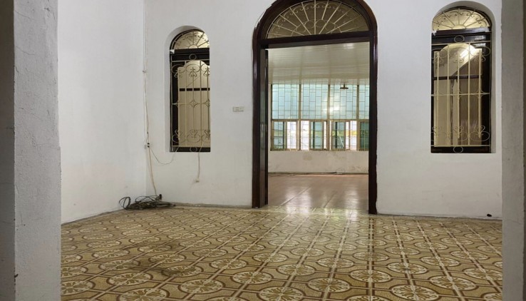 Cho thuê nhà MP KD Nguyễn Trãi, Thanh Xuân ,Hà Nội. Dt 70m2. 3 tầng - Giá 50 Triệu (ctl)